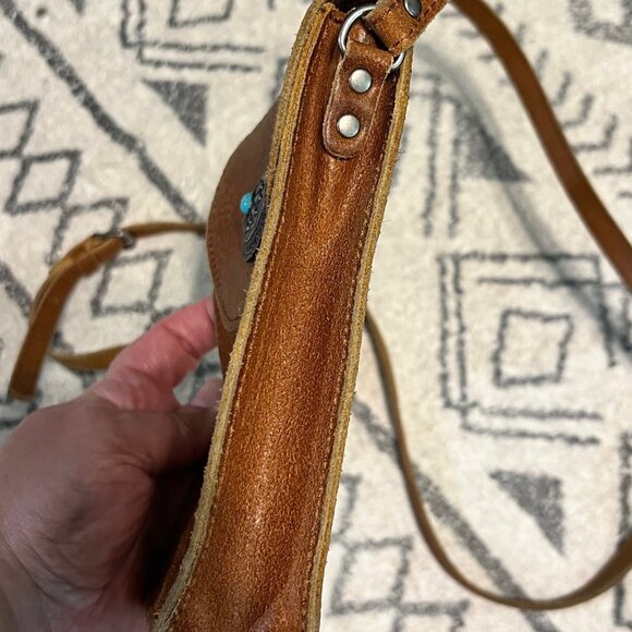 Most Wanted USA Leather Concho Cellphone Crossbody – Genuine Distressed Leather - Picture 3 of 8